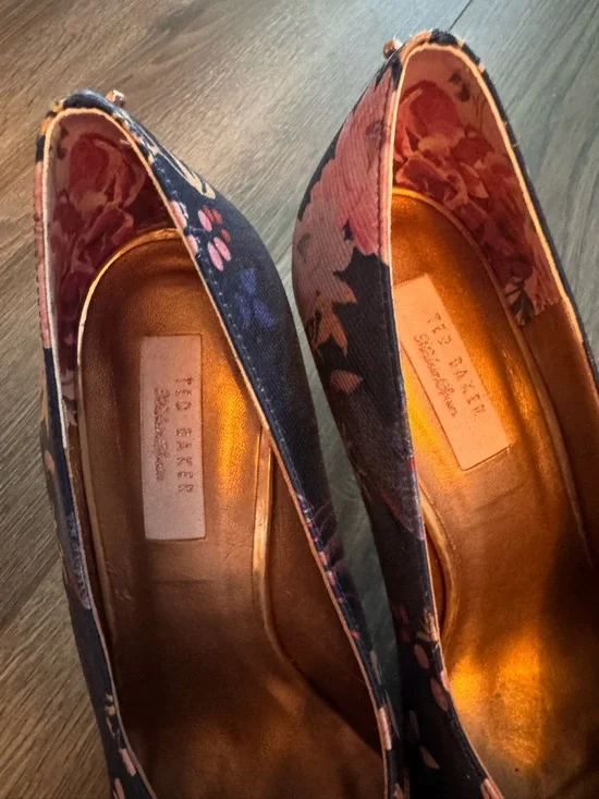 Ted Baker London Navy Floral Pointed Pumps with Pink Accents - Picture 2 of 4